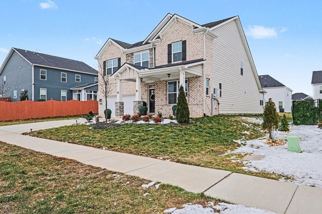 512 Red Barn Way, Mount Juliet, TN 37122