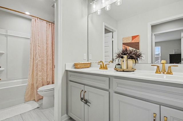 512 Red Barn Way, Mount Juliet, TN 37122