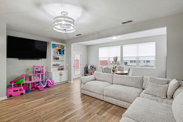 512 Red Barn Way, Mount Juliet, TN 37122