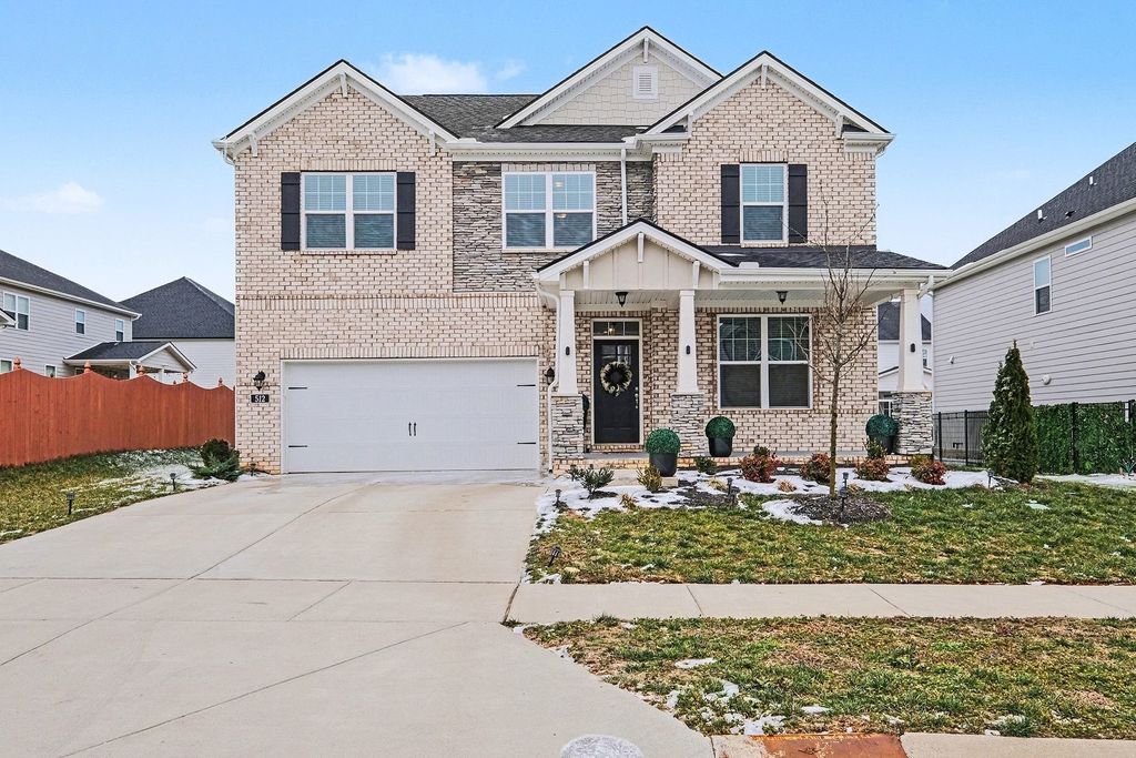 512 Red Barn Way, Mount Juliet, TN 37122