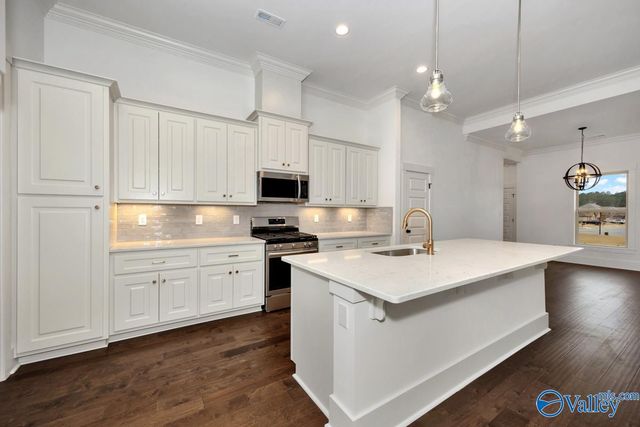 7104 Springwell Court SE, Gurley, AL 35748