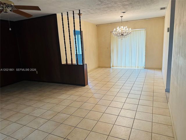 7625 SW 99th Ct, Miami, FL 33173