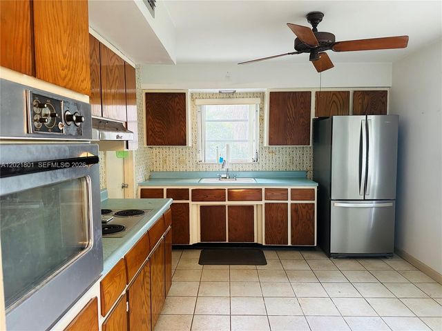 7625 SW 99th Ct, Miami, FL 33173