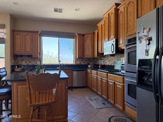 18086 W LAS CRUCES Drive, Goodyear, AZ 85338