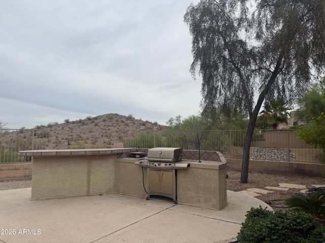 18086 W LAS CRUCES Drive, Goodyear, AZ 85338