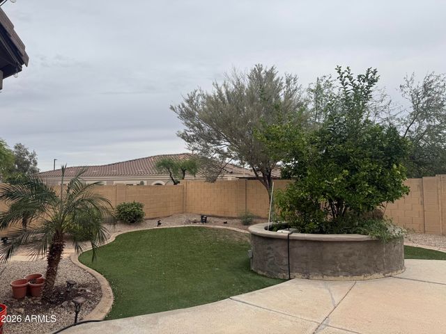 18086 W LAS CRUCES Drive, Goodyear, AZ 85338