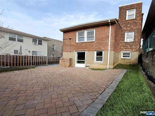 244 Lincoln Avenue, Cliffside Park, NJ 07010