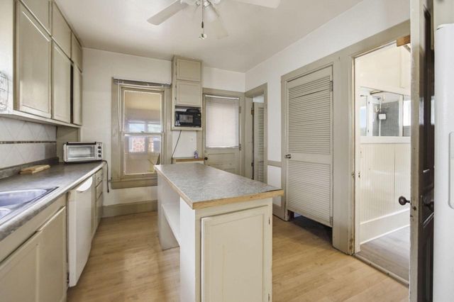 1813 N Wisconsin STREET, Racine, WI 53402