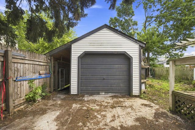 1813 N Wisconsin STREET, Racine, WI 53402