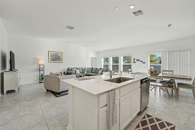 425 SINGING SANDS CIRCLE, Lake Wales, FL 33859