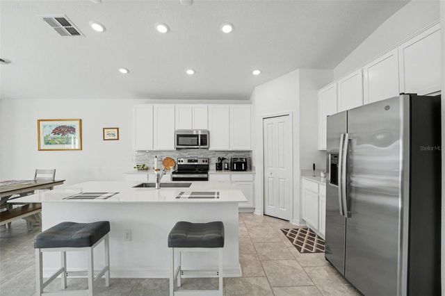 425 SINGING SANDS CIRCLE, Lake Wales, FL 33859