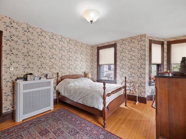 61 Central St, Somerville, MA 02143