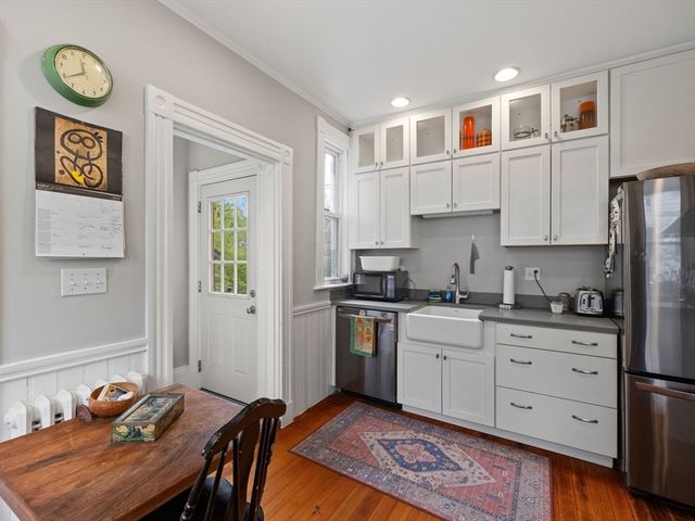 61 Central St, Somerville, MA 02143