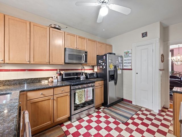 61 Central St, Somerville, MA 02143