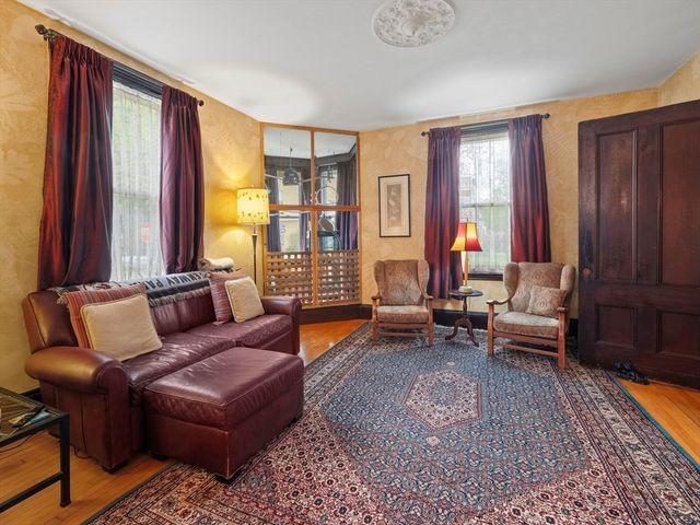61 Central St, Somerville, MA 02143
