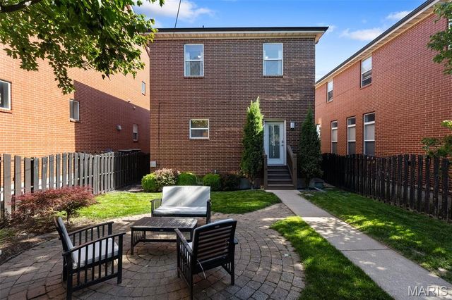 4008 Blaine Avenue, St Louis, MO 63110