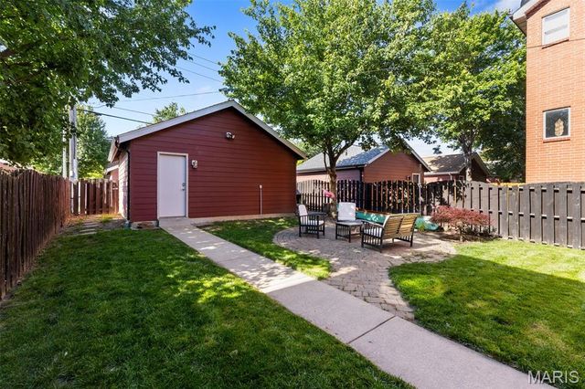 4008 Blaine Avenue, St Louis, MO 63110