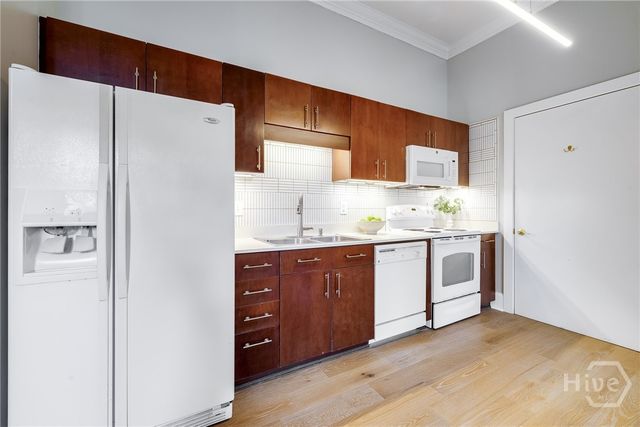 1835 Skidaway Road 204, Savannah, GA 31404