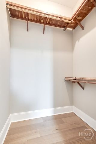 1835 Skidaway Road 204, Savannah, GA 31404