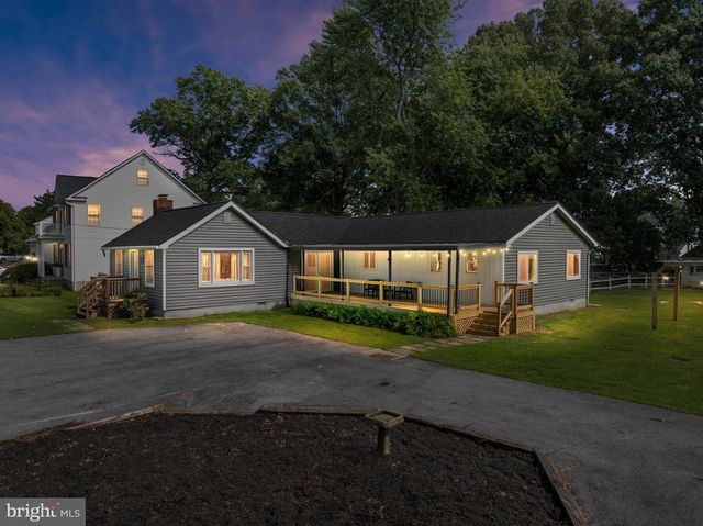 1221 BAST LN, Shady Side, MD 20764