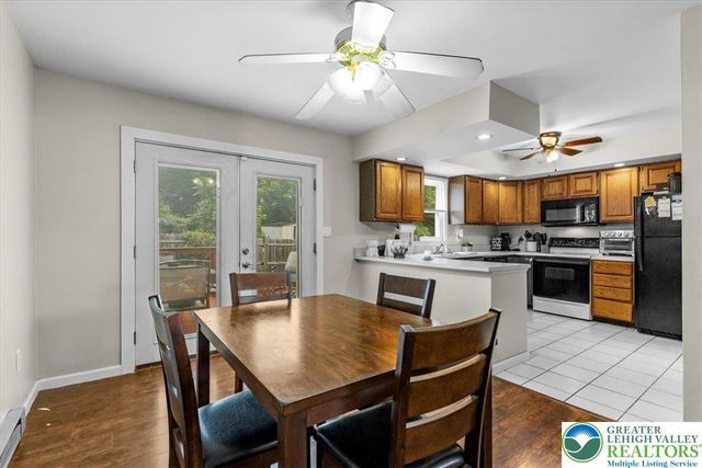 2233 Fox Run, Wilson Boro, PA 18042