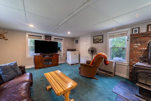 1409 Main Street, Grafton, NH 03240