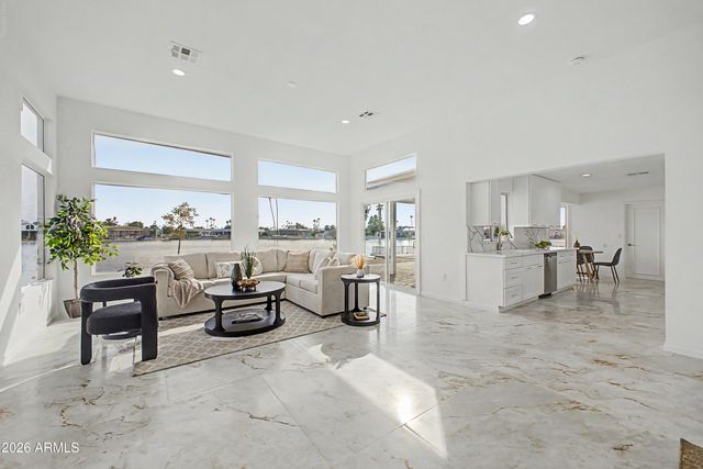 10601 W BAYSIDE Road, Sun City, AZ 85351