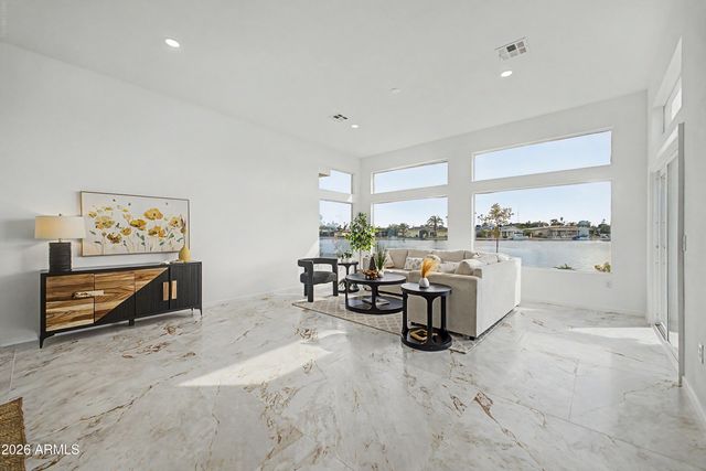 10601 W BAYSIDE Road, Sun City, AZ 85351