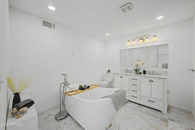 10601 W BAYSIDE Road, Sun City, AZ 85351