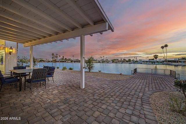 10601 W BAYSIDE Road, Sun City, AZ 85351