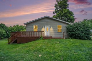 215 S Lincoln Avenue, Three Rivers City, MI 49093