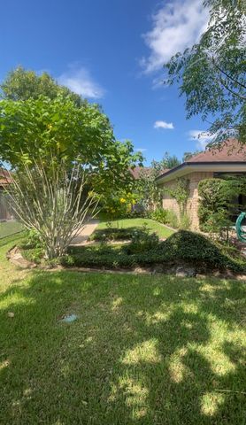 9208 Carousel Lane, Houston, TX 77080