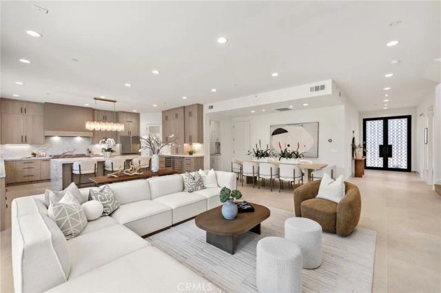 8719 Hummingbird, Fountain Valley, CA 92708