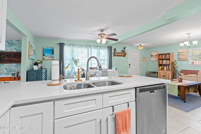 402 SKATE Road, Atlantic Beach, FL 32233