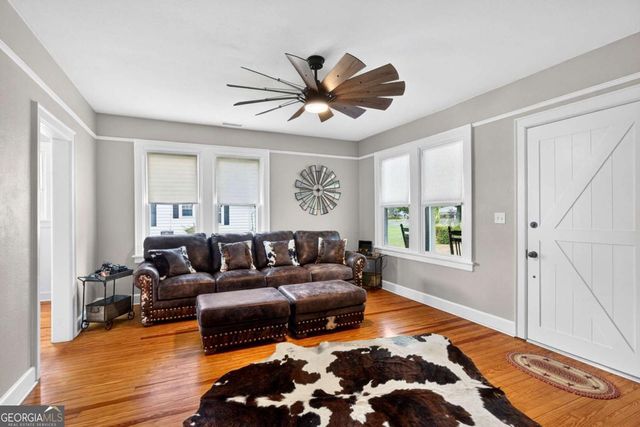 90 Varnedoe Avenue, Garden City, GA 31408