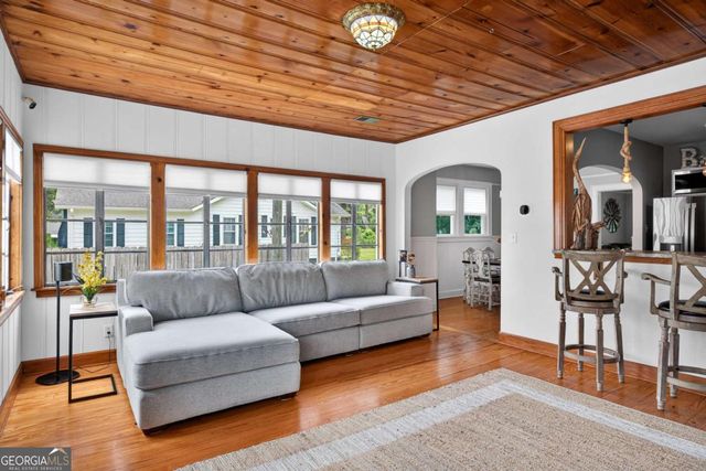 90 Varnedoe Avenue, Garden City, GA 31408