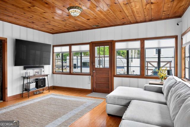 90 Varnedoe Avenue, Garden City, GA 31408