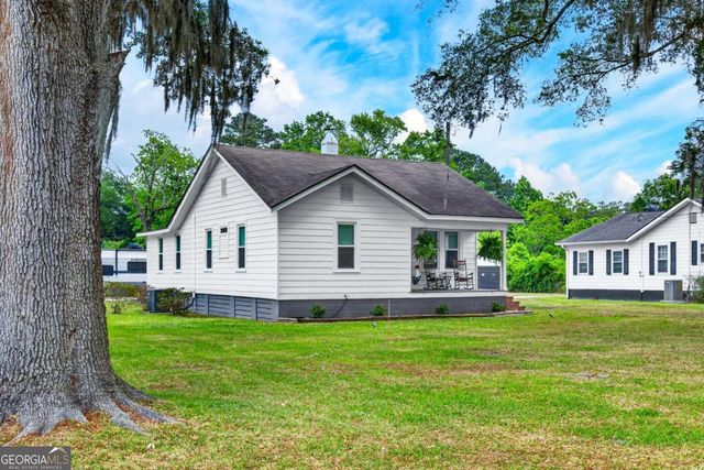 90 Varnedoe Avenue, Garden City, GA 31408