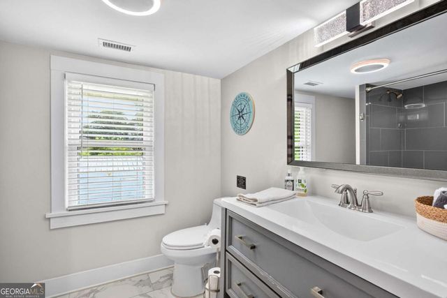90 Varnedoe Avenue, Garden City, GA 31408