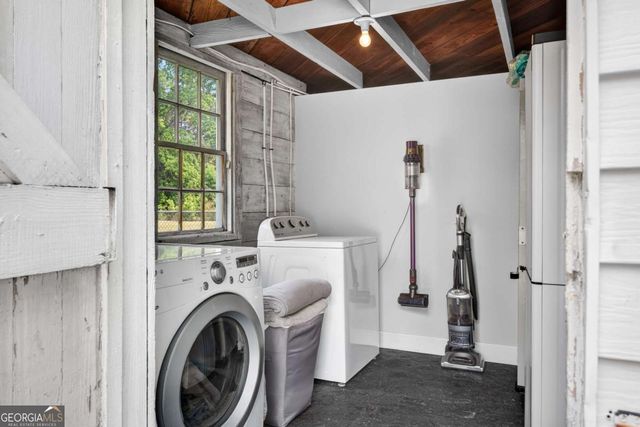 90 Varnedoe Avenue, Garden City, GA 31408