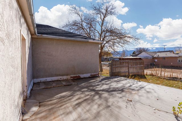 208 S 400 W, Richfield, UT 84701