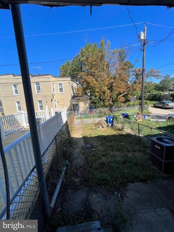 211 S HILTON ST, Baltimore, MD 21229