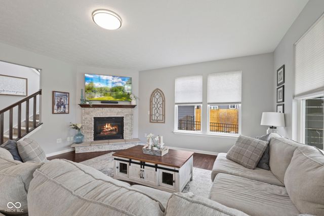 10283 Sinndar Lane, Fishers, IN 46040