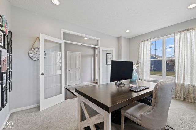 10283 Sinndar Lane, Fishers, IN 46040