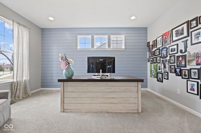 10283 Sinndar Lane, Fishers, IN 46040