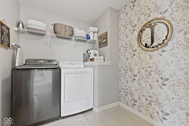 10283 Sinndar Lane, Fishers, IN 46040