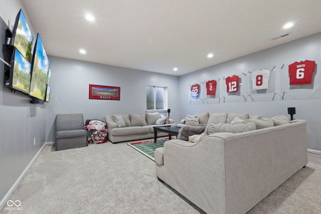 10283 Sinndar Lane, Fishers, IN 46040