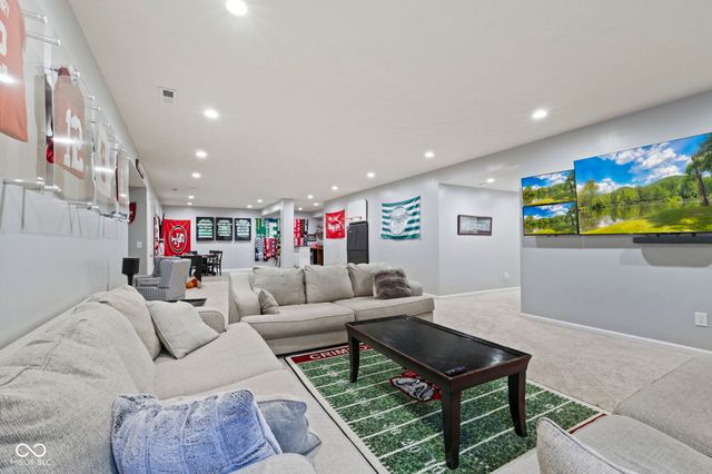 10283 Sinndar Lane, Fishers, IN 46040