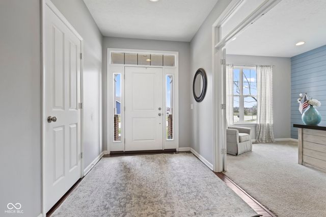 10283 Sinndar Lane, Fishers, IN 46040