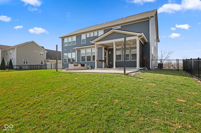 10283 Sinndar Lane, Fishers, IN 46040